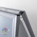 MEGÁLLÍTÓ TÁBLA DESIGN 25 MM GÉRVÁGOTT PROFILLAL A1