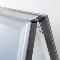 MEGÁLLÍTÓ TÁBLA DESIGN 32 MM GÉRVÁGOTT PROFILLAL A0